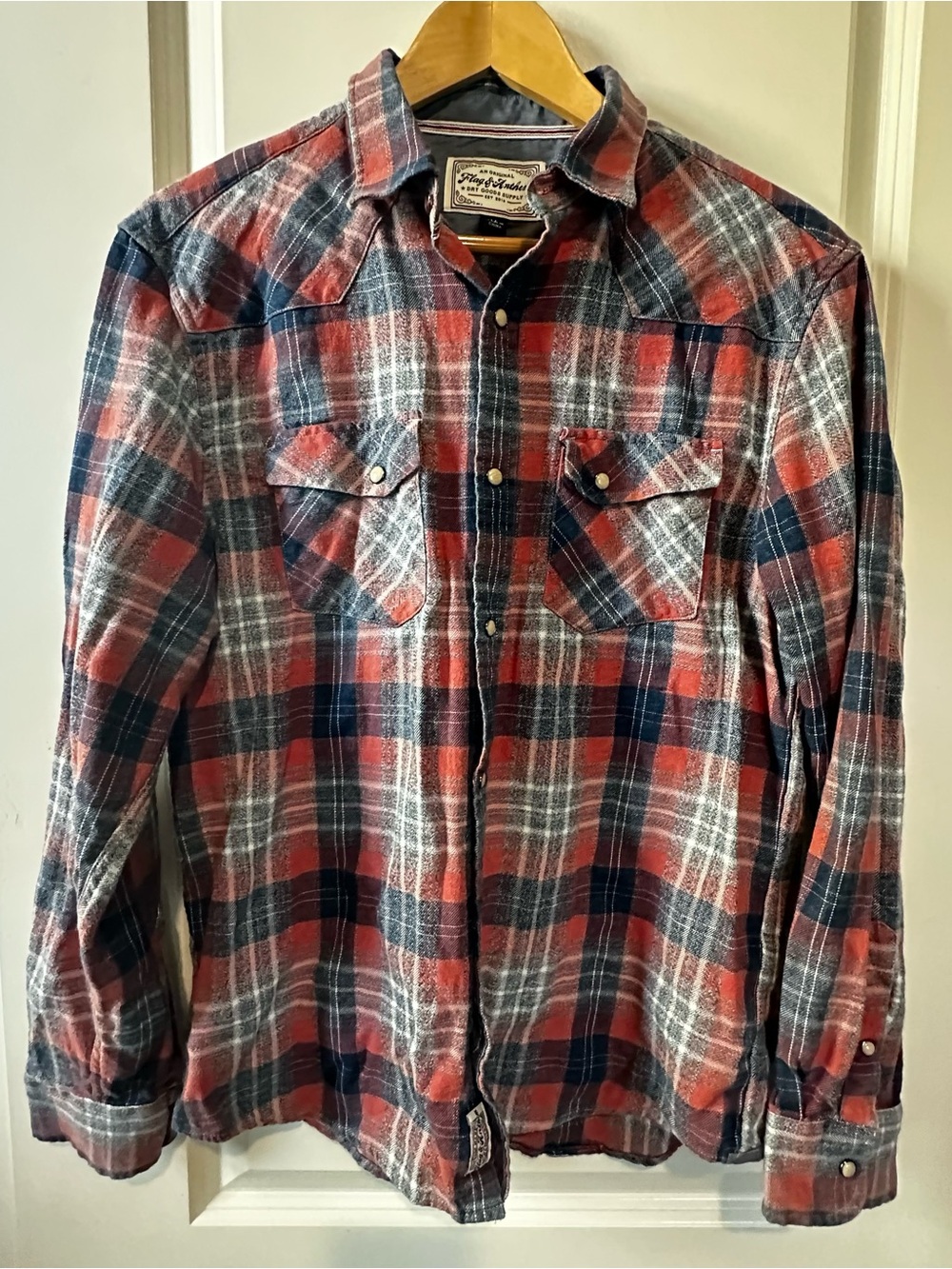 Flag & Anthem Vintage Men's Red & Navy Plaid Casual Button-Down Shirt